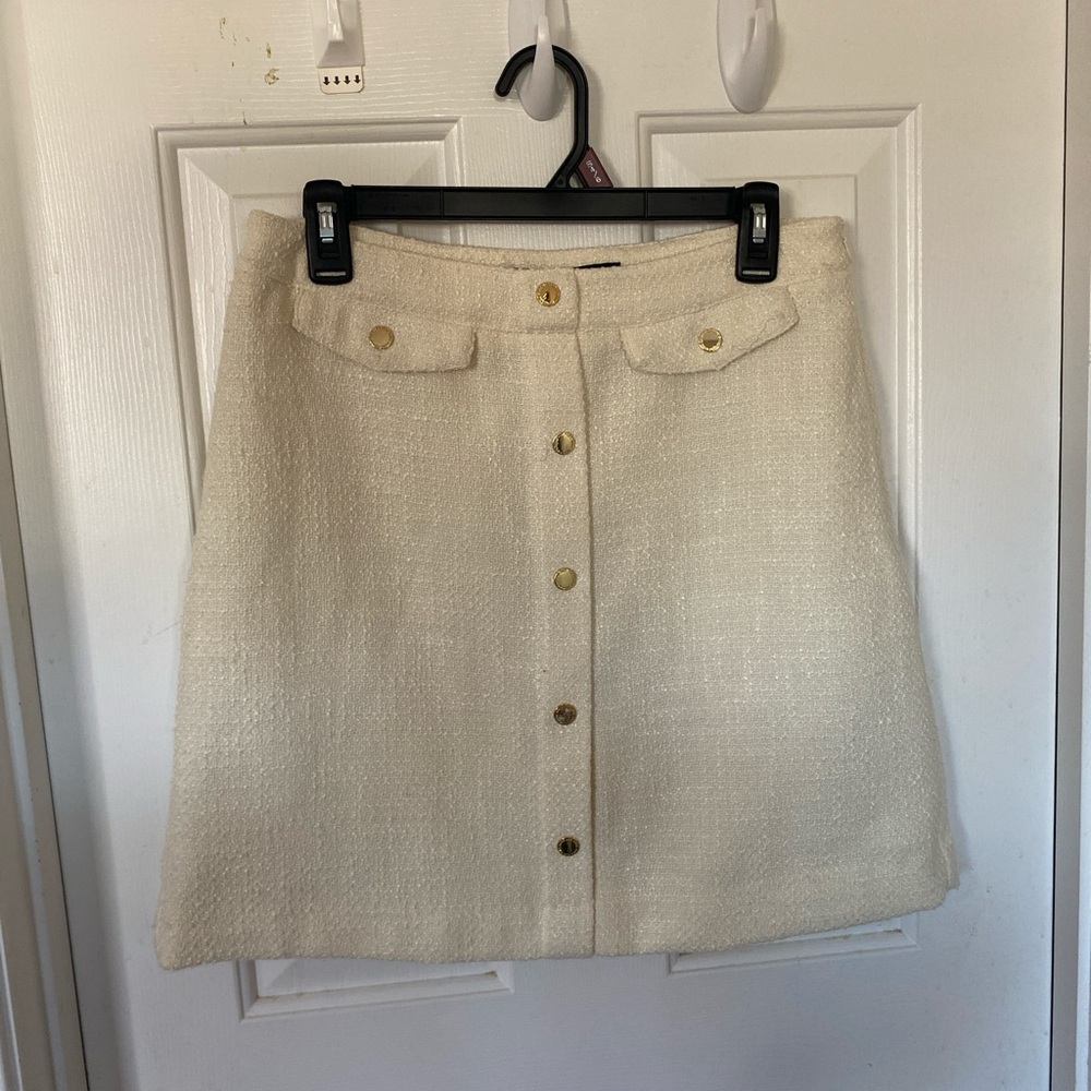 Marc New York Cream Skirt with Gold Buttons